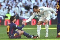 皇马转会窗口失误引发更衣室风波，球队士气受挫