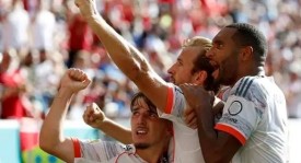 欧联杯小组赛战报：弗赖堡逆转罗马，森林队与贝蒂斯战平积分榜波动